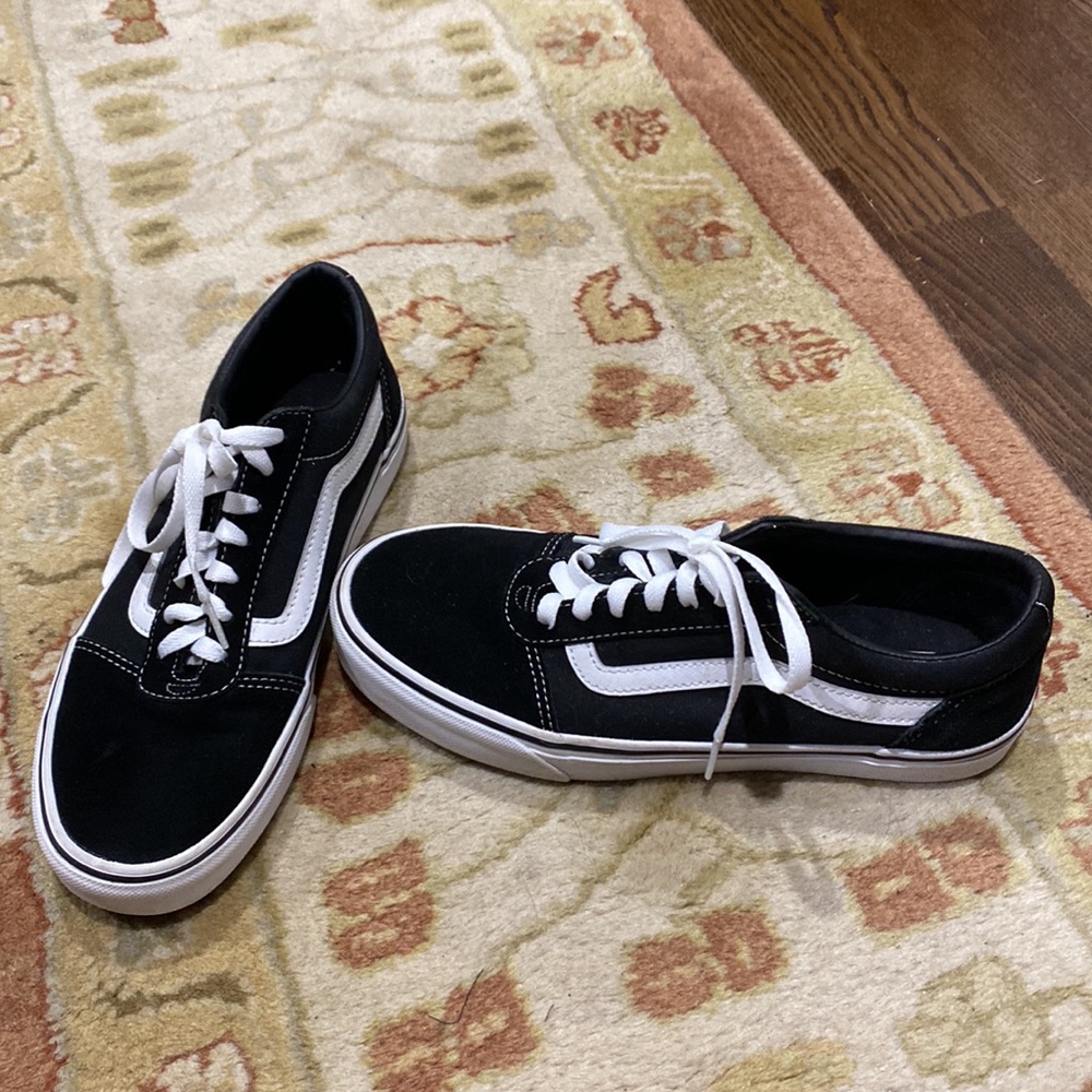 Vans - Picture 2 of 5